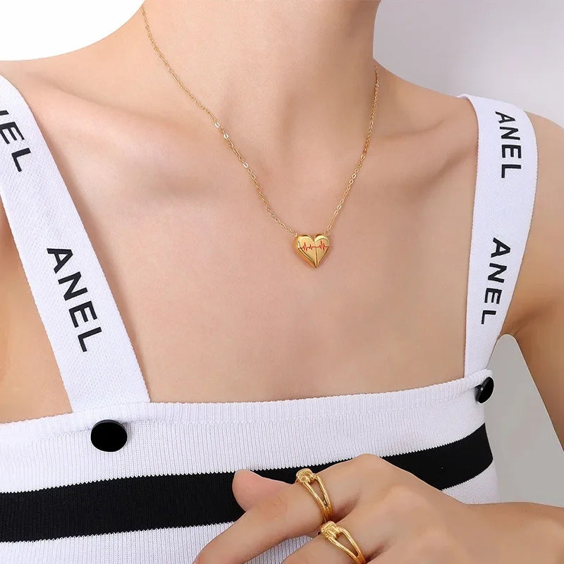 Couple Necklaces with Heartbeat Split Heart Design - Romantic Jewelry